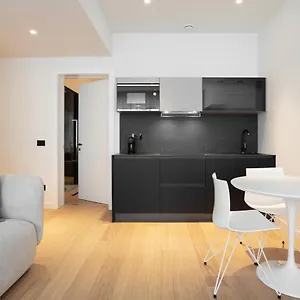 Sant'ambrogio Apartments, Reception H24 Appartamento
