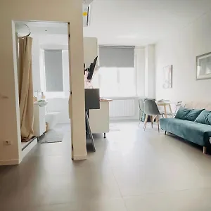 https://rainbow-flat-monolocale-luminoso.italymilanhotels.net