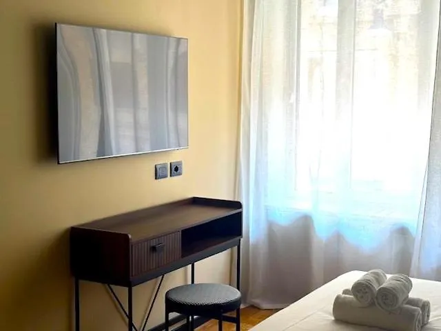 Appartamento Flat In Duomo Milano 0*,  Italia