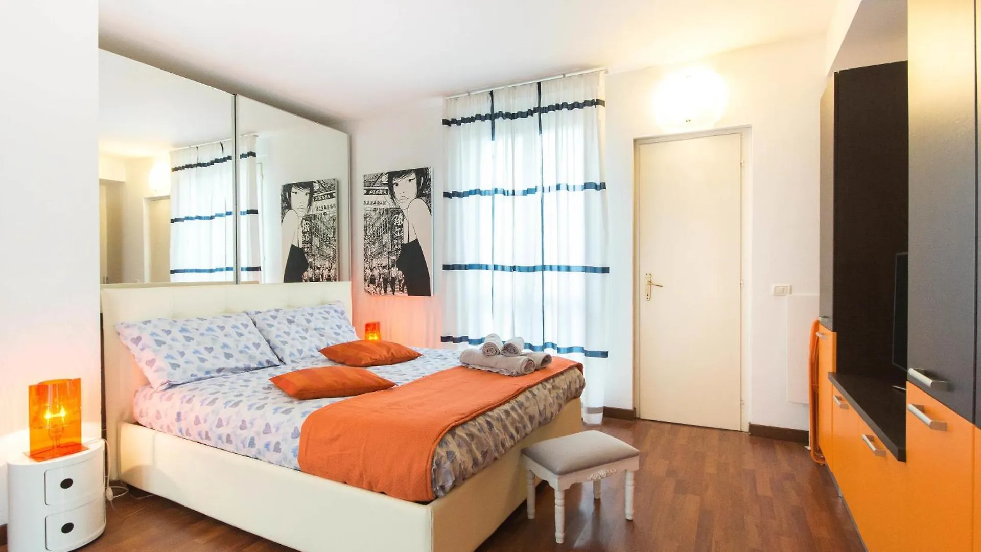 Appartamento Flat In Duomo Milano 0*,  Italia